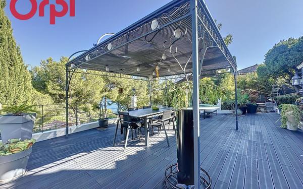 Maison à vendre    6 pièces • 156 m2 Saint-Mandrier-sur-Mer