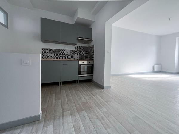 Appartement Angers 2 pièces 43.56 m2, charme de l'ancien - LENEPVEU / RALLIEMENT - Hyper Centre