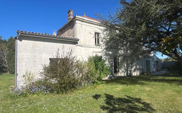 Maison à vendre    9 pièces •  Arvert