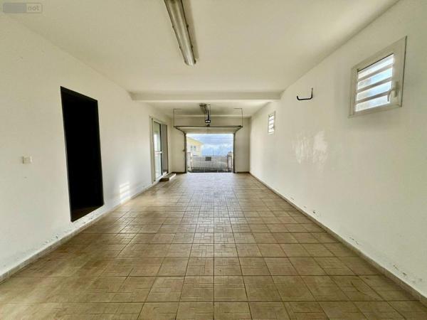 Maison à vendre à La-Plaine-Des-Cafres à la Réunion (97418), ref : 97405/58