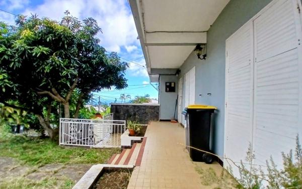 Maison à vendre    8 pièces •  Le Tampon