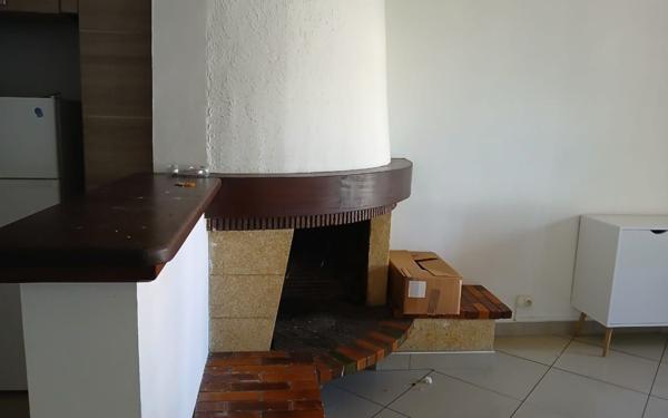 Maison à vendre    8 pièces •  Le Tampon