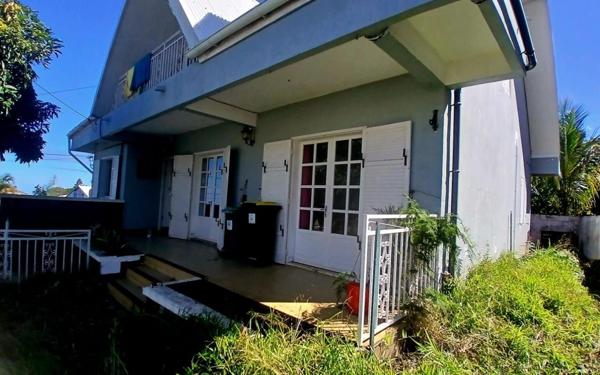 Maison à vendre    8 pièces •  Le Tampon