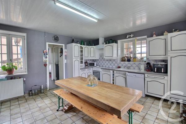 Maison à vendre  8 pièces - 144 m2 SEZANNE - 51