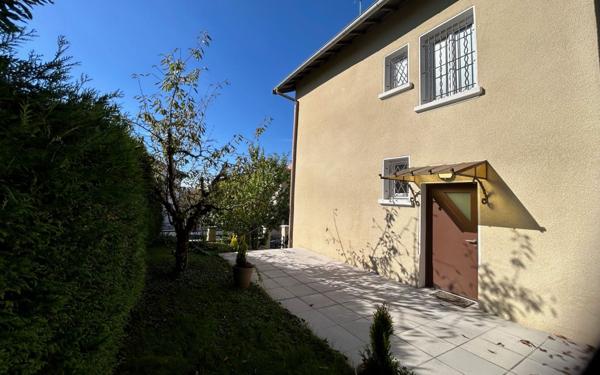 Maison à vendre    7 pièces • 133,96 m2 Lyon 5