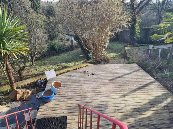 Quintin (22800) Maison de ville mitoyenne d'un côté