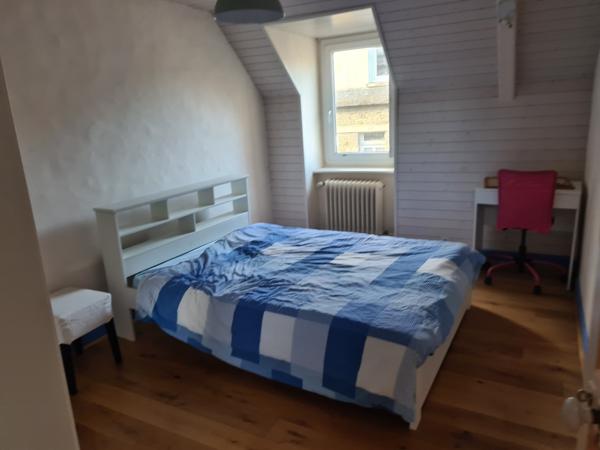 Quintin (22800) Maison de ville mitoyenne d'un côté