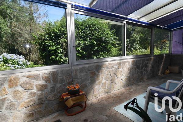 House for sale 5 rooms 105 m² Baye