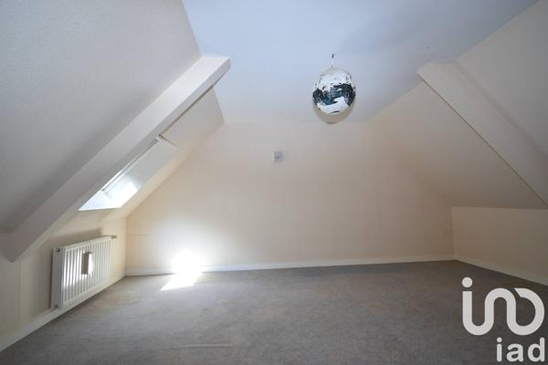 House for sale 5 rooms 105 m² Baye