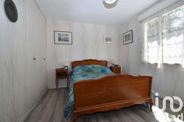 House for sale 5 rooms 105 m² Baye