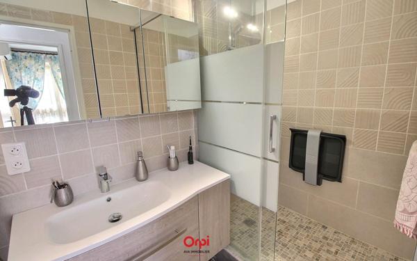 Appartement à vendre    3 pièces • 59,26 m2 Marseille 10