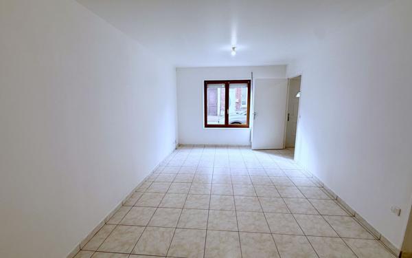 Maison à louer    4 pièces •  La Fère