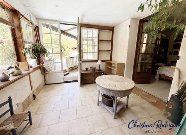 LORGUES Bastidon provençal T5 avec piscine