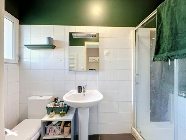 Maison à vendre 234 300 € Montbron 4 p 114 m² DPE E