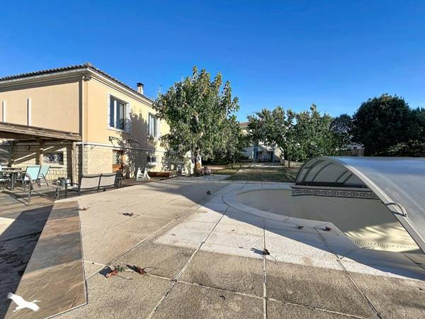 Maison à vendre 234 300 € Montbron 4 p 114 m² DPE E