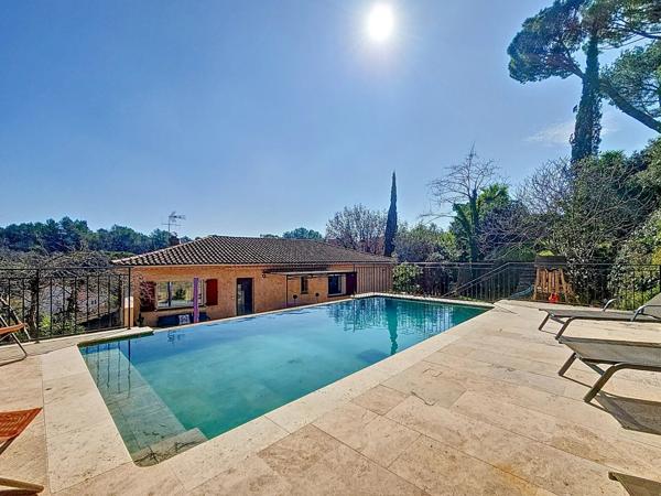 Vente Villa 9 pièces 236 m2 à Mougins