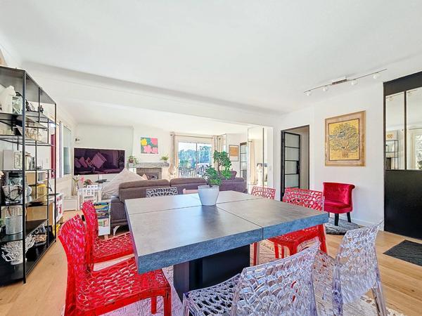 Vente Villa 9 pièces 236 m2 à Mougins