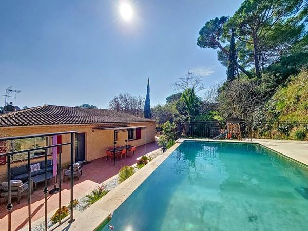 Vente Villa 9 pièces 236 m2 à Mougins