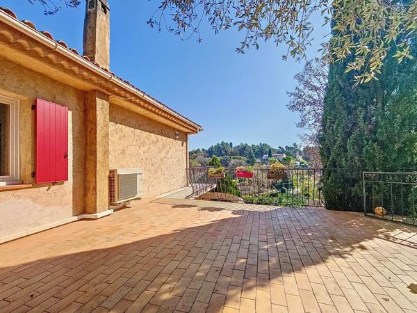 Vente Villa 9 pièces 236 m2 à Mougins