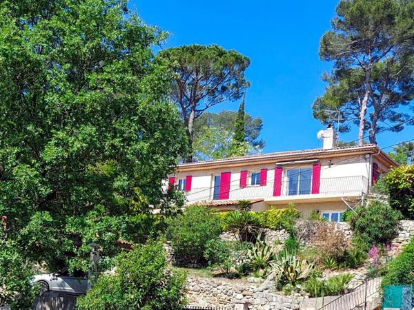 Vente Villa 9 pièces 236 m2 à Mougins