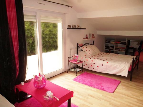 CONTEMPORAINE 4 CHAMBRES, PROCHE DES COMMETCES