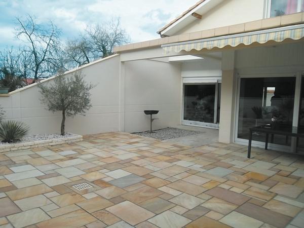 CONTEMPORAINE 4 CHAMBRES, PROCHE DES COMMETCES