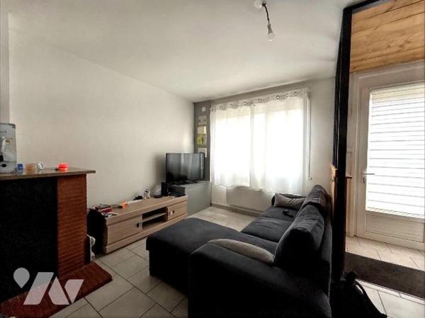 EN EXCLUSIVITE - Maison vendue louée

Maison à vendre à deux pas du centre ville d'ESTAIRES, ...