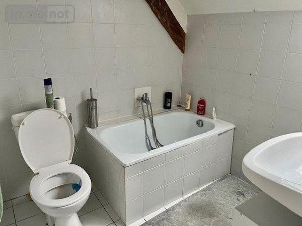 Immeuble à vendre à Marolles-les-Braults dans la Sarthe (72260), ref : 13827/637