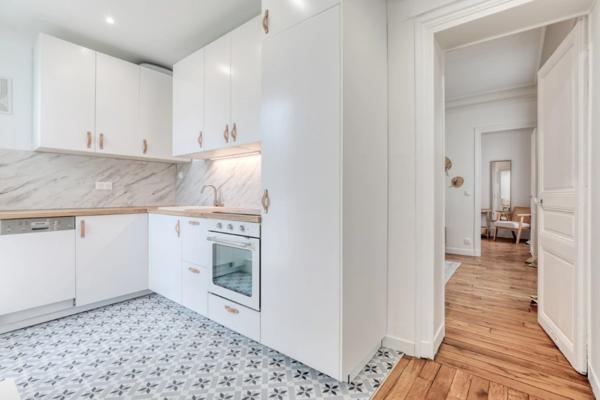 Dpt Paris (75), à vendre PARIS 9EME ARRONDISSEMENT appartement T2