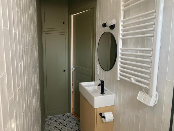 Dpt Paris (75), à vendre PARIS 9EME ARRONDISSEMENT appartement T2