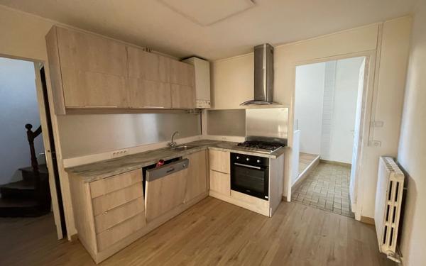 Maison à vendre    4 pièces • 91,43 m2 Mamers