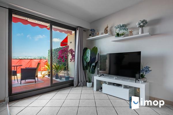 Dernier étage avec extérieur