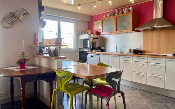 Appartement à vendre    4 pièces • 107 m2 Bourg-en-Bresse