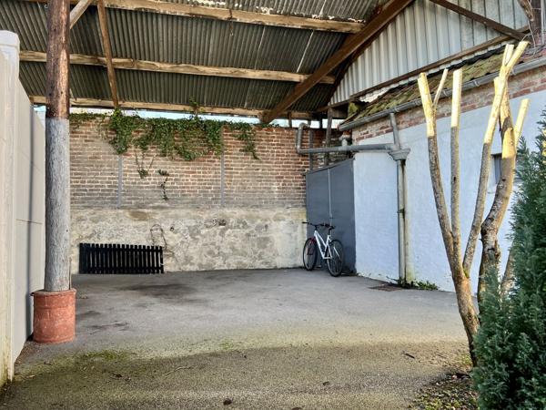 Vente
                Maison111,16 m² - 5 Pièces -
                    SAINT POL SUR TERNOISE (62130)