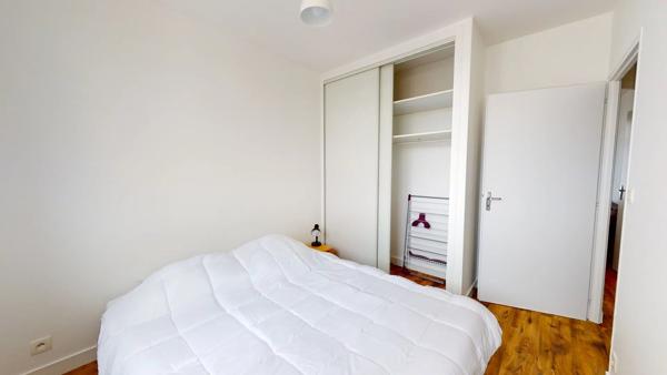 Location                                                      Appartement
                        
                     2 pièces                      37 m2                     à Mainvilliers