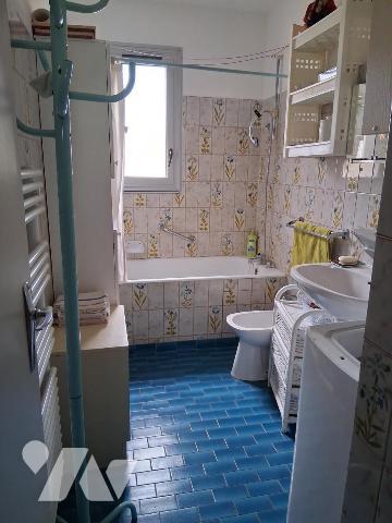 DEUX PIECES 40 m², Cave et Parking 