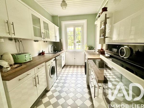 Location appartement 3 pièces 96 m² Compiègne