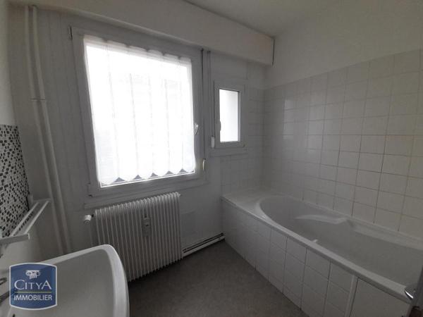 Appartement à louer 5 pièces 93.27m² Besançon (25000)