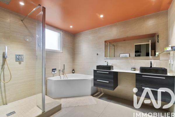 Maison à vendre 6 pièces 192 m² Chatou