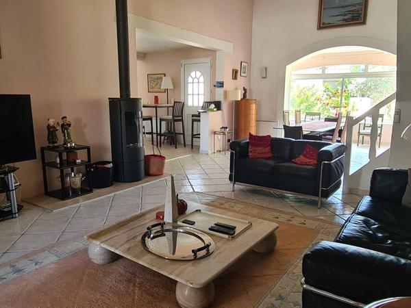 Calme - Sans vis à vis - Exposition Sud – Piscine - Garage