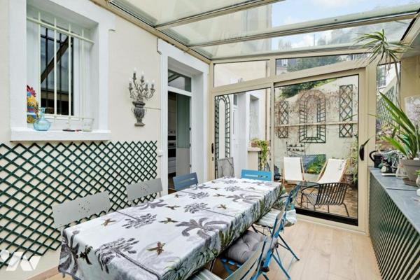 Maison de 6 pièces en copropriété 