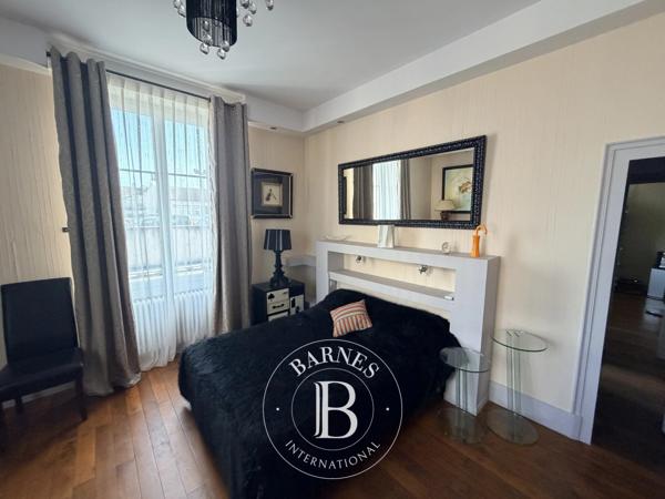Vierzon, Maison de ville 5 Chambres -  189 m² à vendre