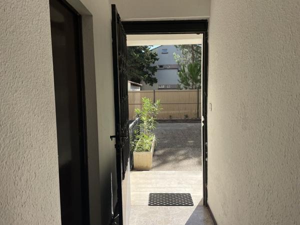 RARE - Rez-de-jardin de Type 3 avec parking privé