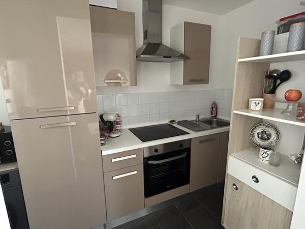 À vendre - Immeuble 136 m² situé à Arras (62000)