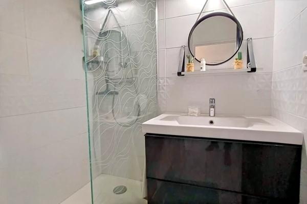 Appartement Sete 2 pièces cabine avec garage et cellier