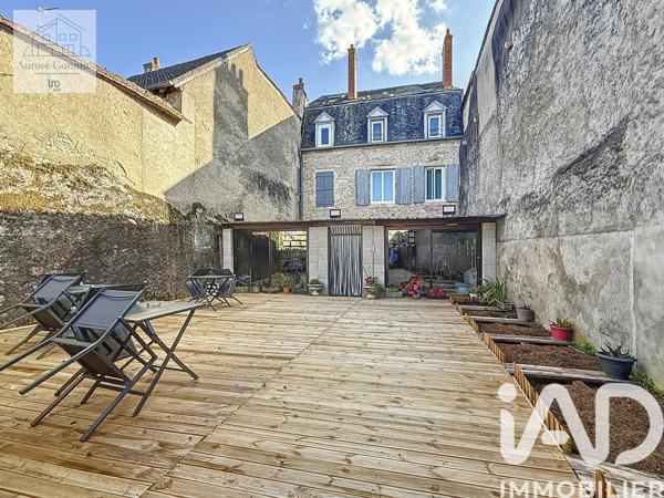 Maison à vendre 6 pièces 278 m² Saint-Pierre-le-Moûtier