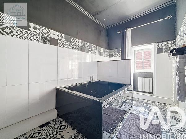 Maison à vendre 6 pièces 278 m² Saint-Pierre-le-Moûtier