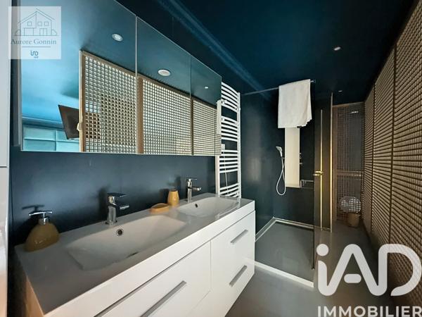 Maison à vendre 6 pièces 278 m² Saint-Pierre-le-Moûtier