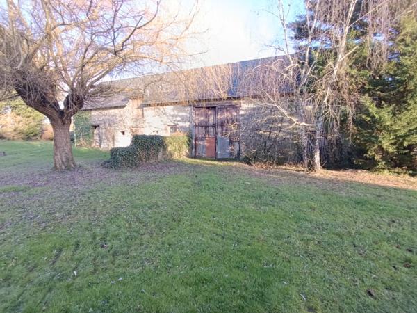 Propriété calme absolu sur près de 5 hectares de terres