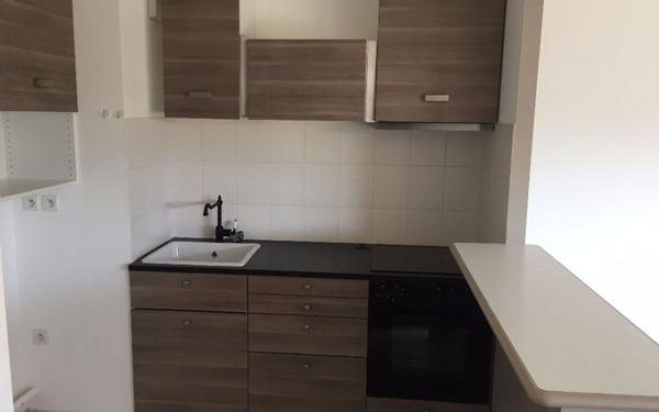 Appartement à louer    3 pièces •  Tours